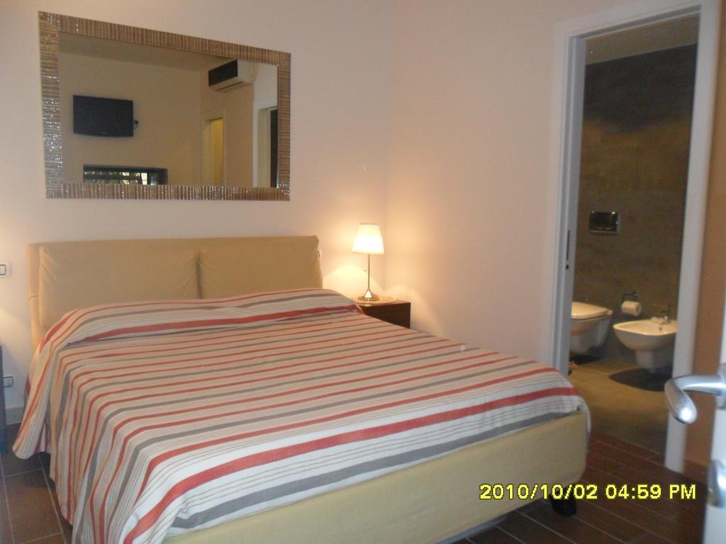 B&B La Uascezze Bari Bilik gambar