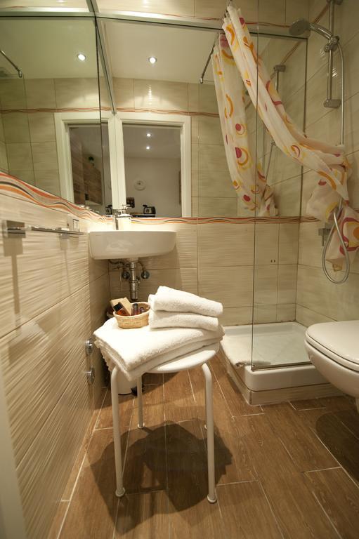 B&B La Uascezze Bari Luaran gambar